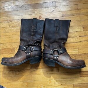 Frye Harness 7.5 M boots